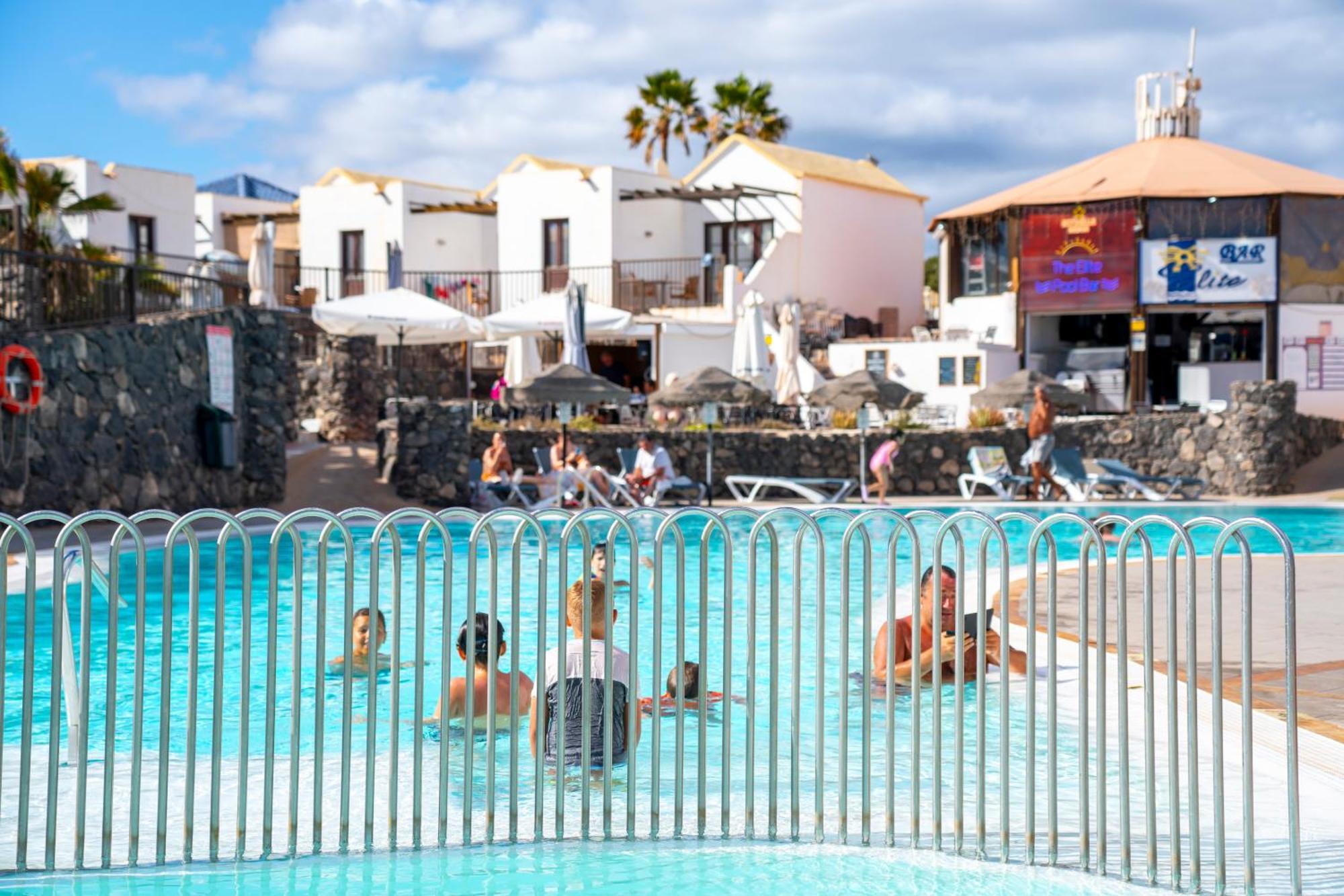 Hotel Elite Fuerteventura By Ecr Caleta de Fuste Exterior foto